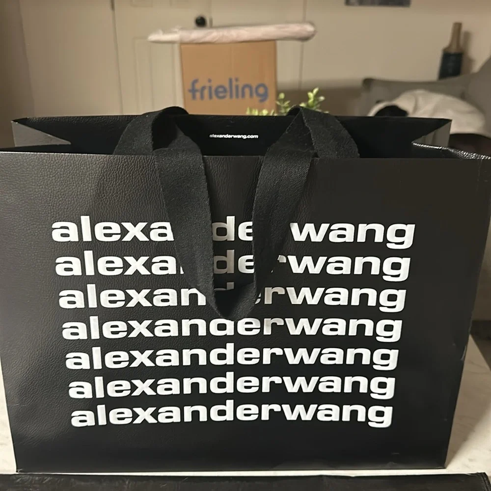 ALEXANDERWANG !!!! Shopping bag + bag for SALE !!!!🖤⚪️